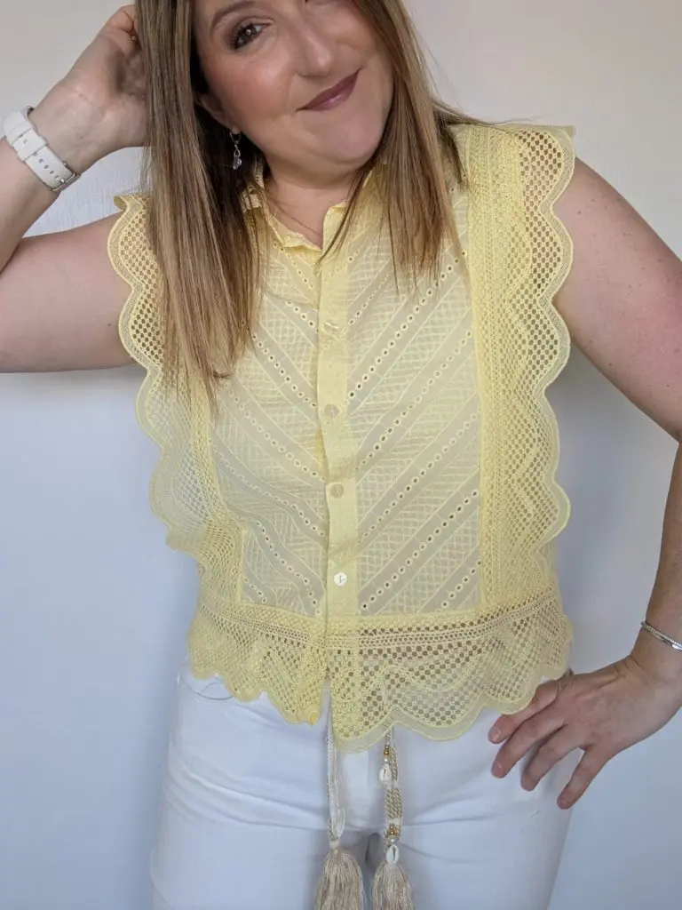 chemise jaune