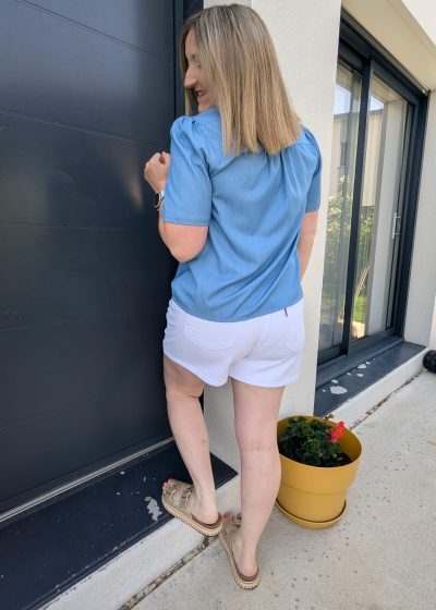 blouse bleue