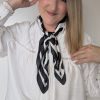 foulard camel noir