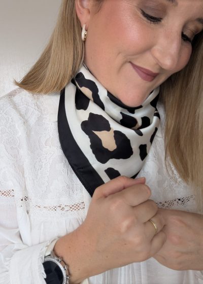 foulard léopard camel